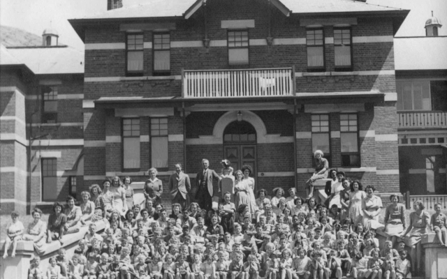 Children of the Sumner School for the Deaf in 1945